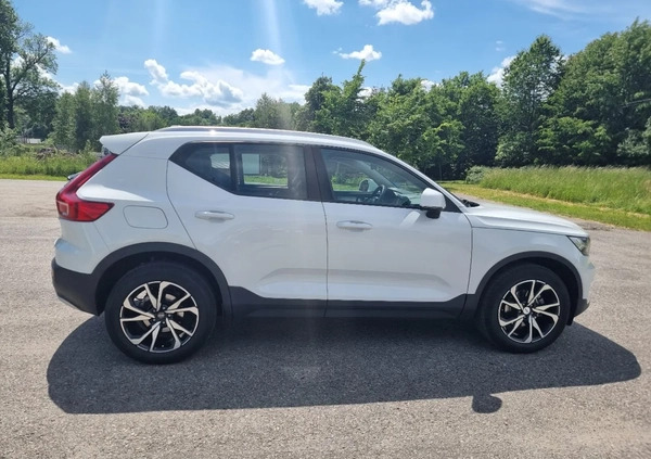 Volvo XC 40 cena 114900 przebieg: 58000, rok produkcji 2019 z Gorlice małe 106